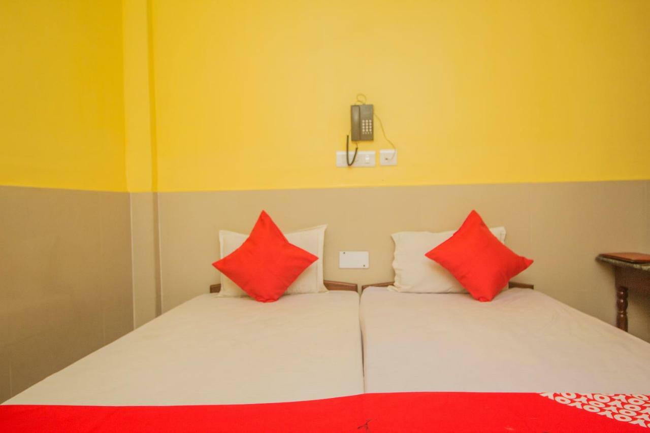 Oyo 44995 Royal Park Hotel Māldah Екстериор снимка